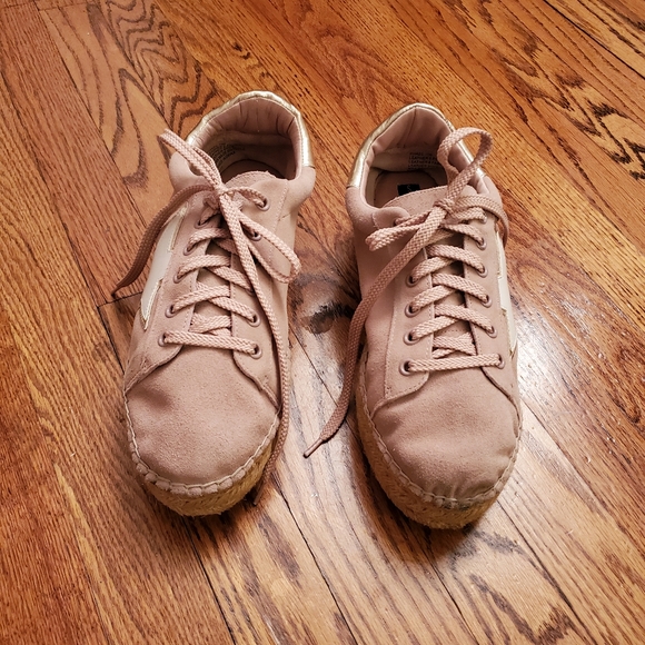 Be The Star Platform Espadrille Sneakers! - Picture 7 of 10